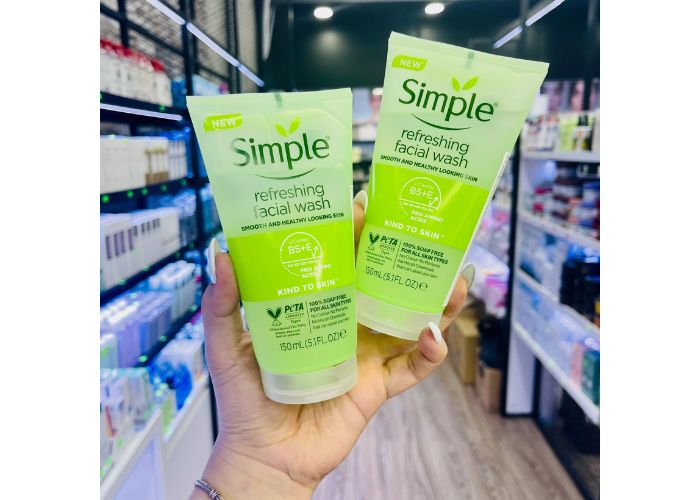 null hạn sử dụng của sữa rửa mặt Simple