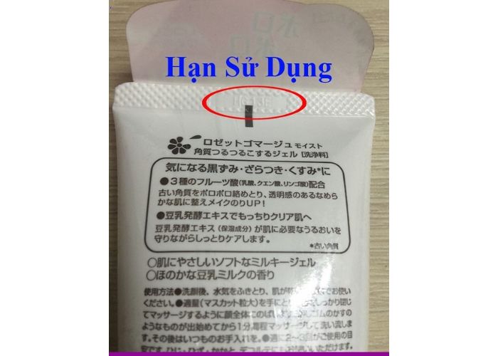 null Hạn sử dụng tẩy da chết Rosette