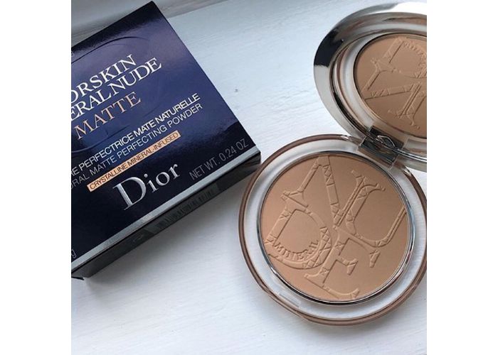 null Review phấn phủ Dior có tốt không