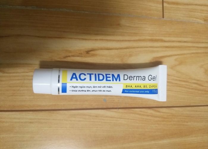 null Review trị mụn Actidem có tốt không