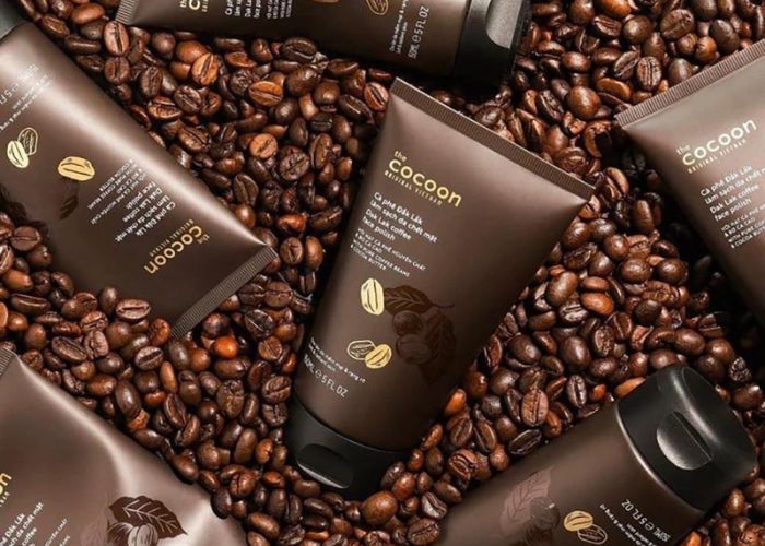 null Tẩy tế bào chết cafe cho da mặt Cocoon giúp da săn chắc và sặc sỡ.