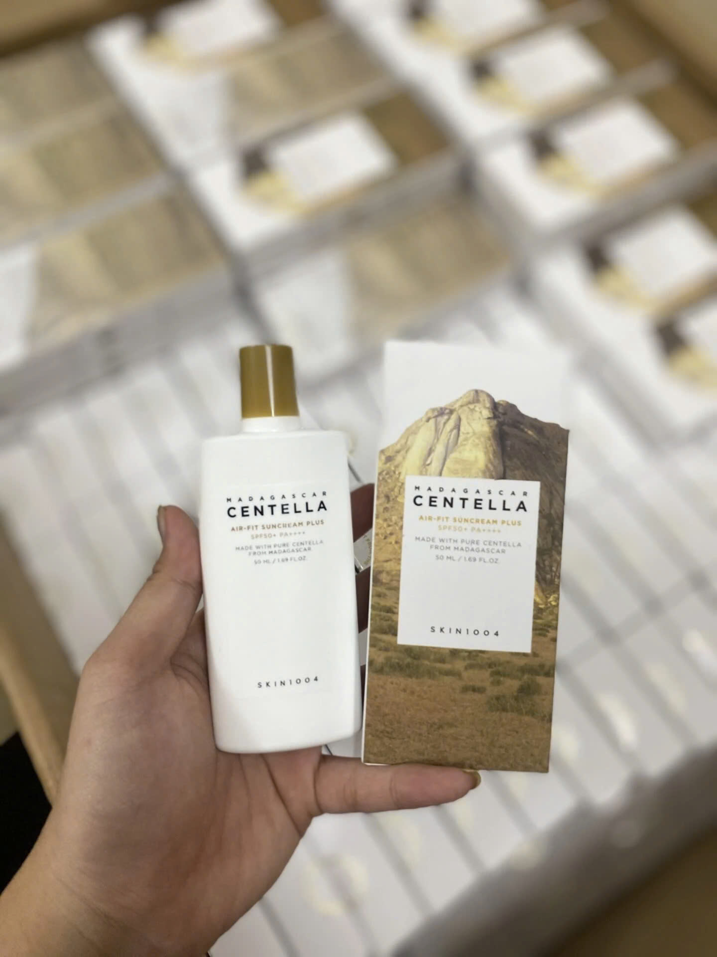 Skin1004 Madagascar Centella Air-Fit Suncream