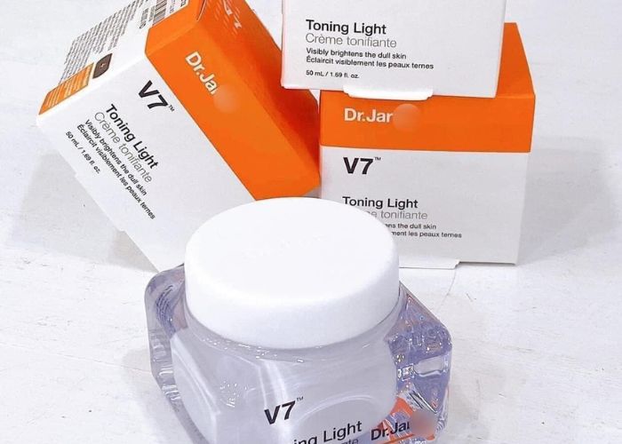 Kem V7 bao nhiêu tuổi dùng được