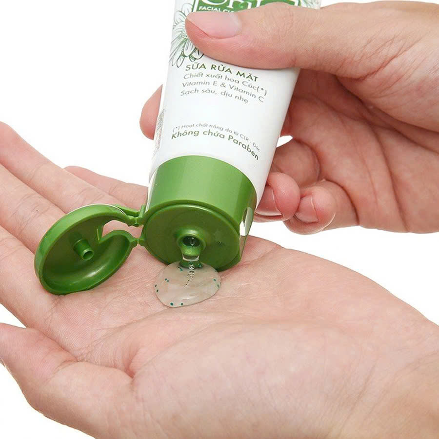 Review kết cấu sữa rửa mặt Oribe có tốt không?