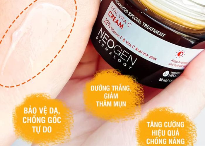 Kem dưỡng vitamin C Neogen được biết đến với công thức giàu dưỡng chất và hiệu quả làm sáng da, mờ thâm nám