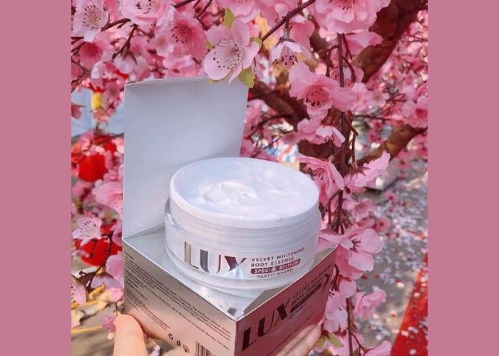 Review kết cấu Kem Whitening Body Lotion có tốt không?