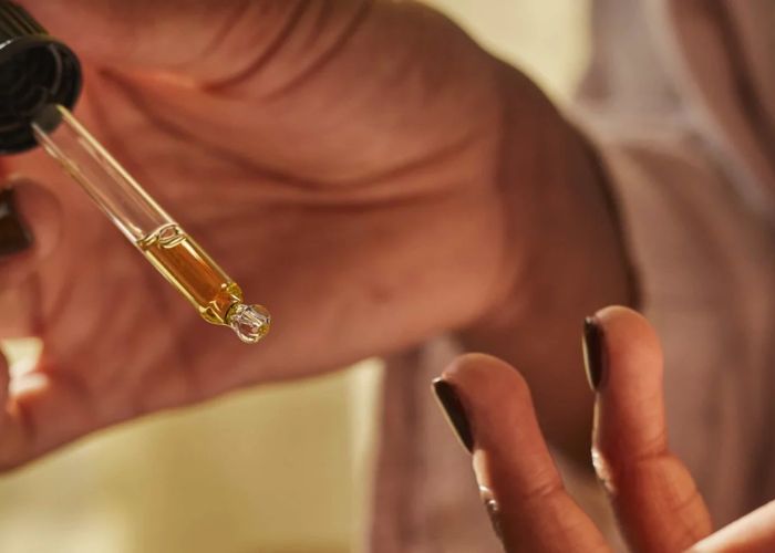 Serum Cốt Huyết Thanh dành cho người dùng nào?