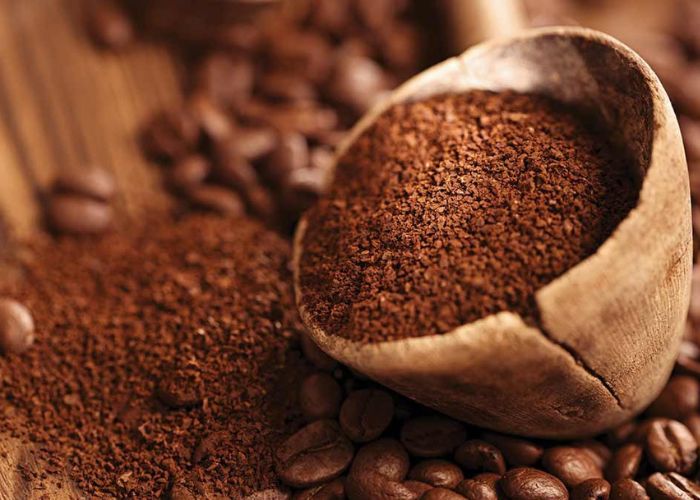 null Rửa mặt bằng cafe giúp da trắng sáng bất ngờ