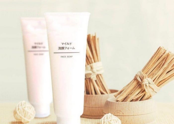 Sữa rửa mặt trị mụn của Nhật Muji Face Soap Moisture