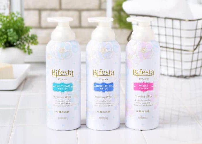 Sữa rửa mặt trị mụn của Nhật tạo bọt Bifesta Foaming Whip