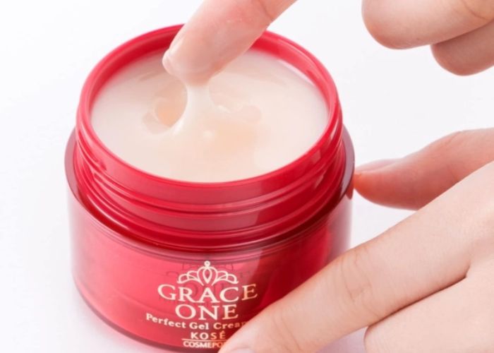 Kem dưỡng da Kose Grace One có công dụng dưỡng ẩm cực tốt