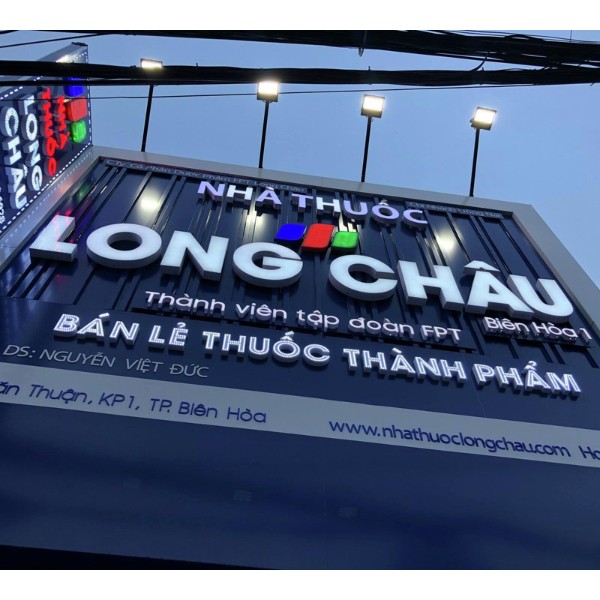 Nhà thuốc Long Châu bị phát hiện phân phối sản phẩm kém chất lượng
