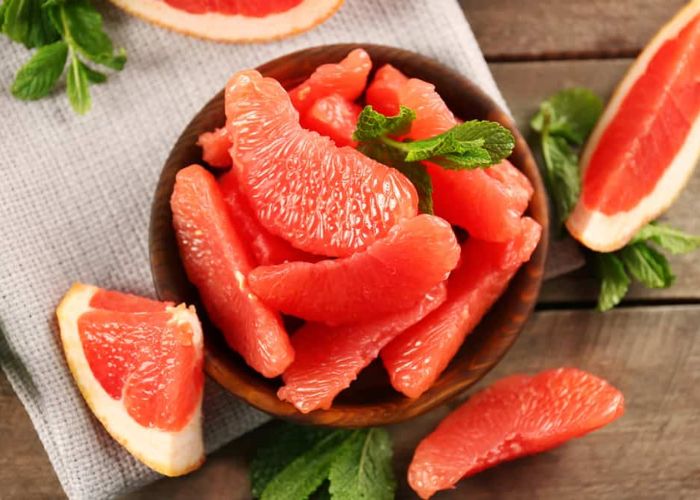 Ăn bưởi có bị nổi mụn không? Ăn bưởi có tác dụng gì?