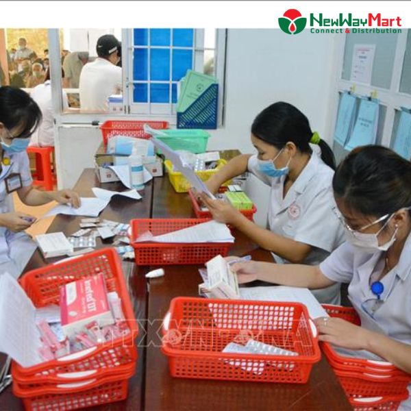 Vẫn còn nhiều vướng mắc trong mua sắm thuốc trang thiết bị y tế