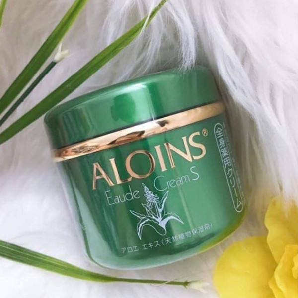 Kem dưỡng ẩm Aloins của Nhật review từ nhiều người dùng