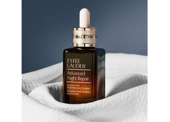 Serum chống lão hóa ban đêm Advanced Night Repair có tái tạo và phục hồi da không ?