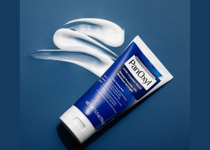 Review sữa rửa mặt Panoxyl có giúp kiểm soát dầu nhờn tốt không?