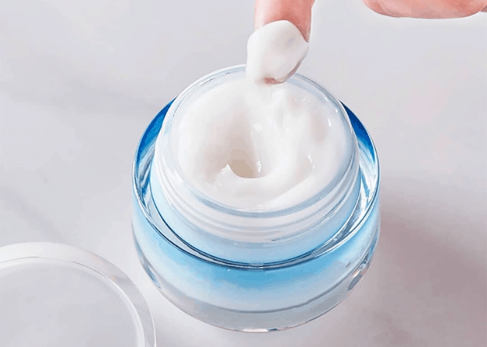 TOP Kem dưỡng ẩm cho da nhạy cảm: Giải pháp dịu nhẹ, an toàn cho làn da yếu