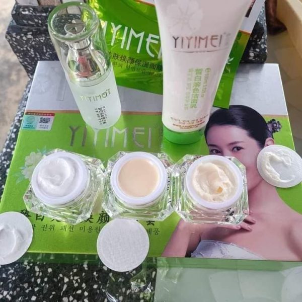 Review mỹ phẩm Yiyimei có tốt không? Có phải kem trộn không?